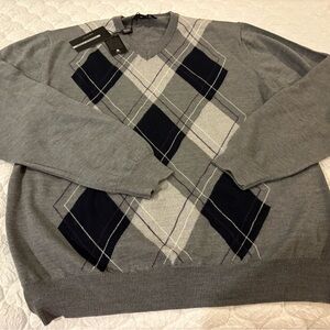 Men's Fine Merino Wool Gray Argyle Sweater. Size XXL Gray/Navy. NWT